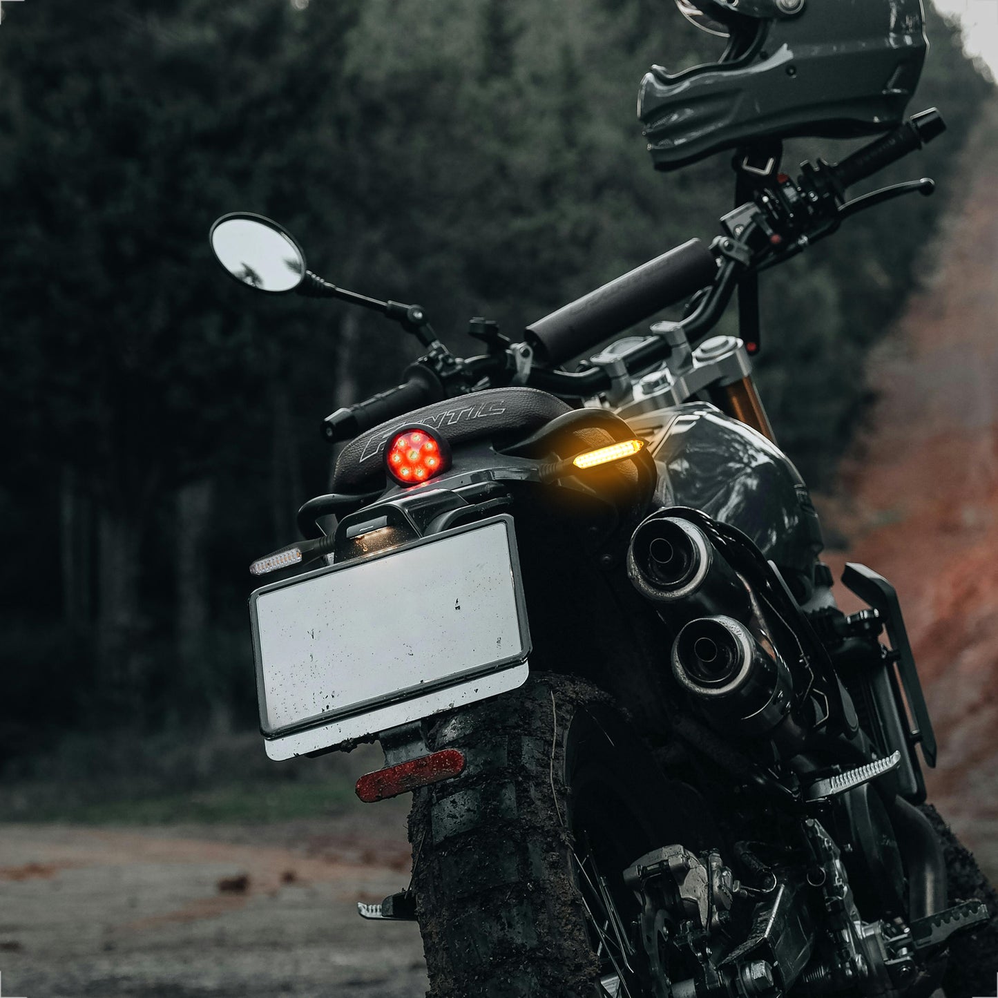evermotor Lauflicht Blinker Motorrad LED 12V, 2 Stück Hohe Helligkeit Motorradblinker Laufeffekt, IP67 Wasserdicht, E-Geprüft, Kabellänge 300 mm