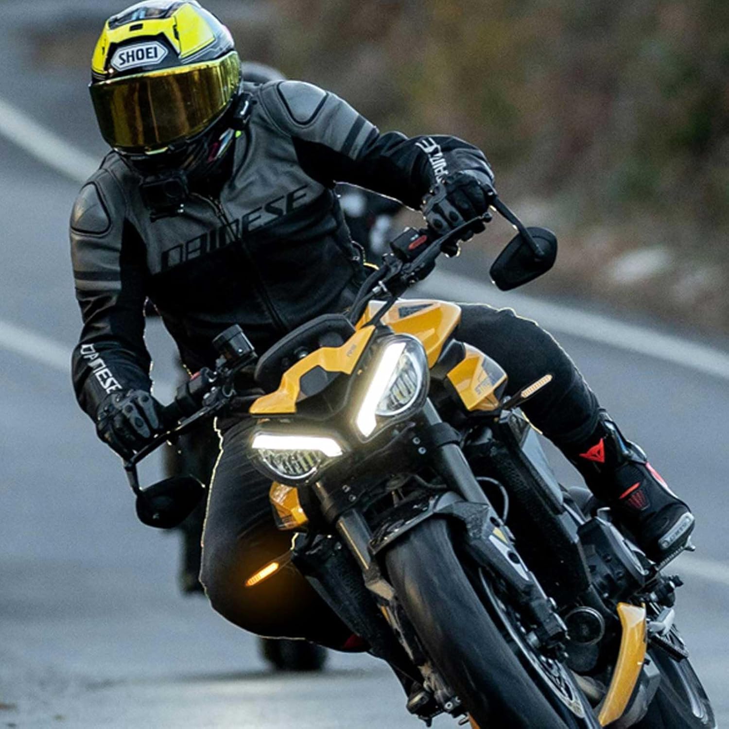 evermotor Lauflicht Blinker Motorrad LED 12V, 2 Stück Hohe Helligkeit Motorradblinker Laufeffekt, IP67 Wasserdicht, E-Geprüft, Kabellänge 300 mm